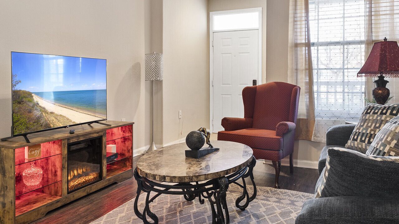 Photo of Livingroom in Huntsville