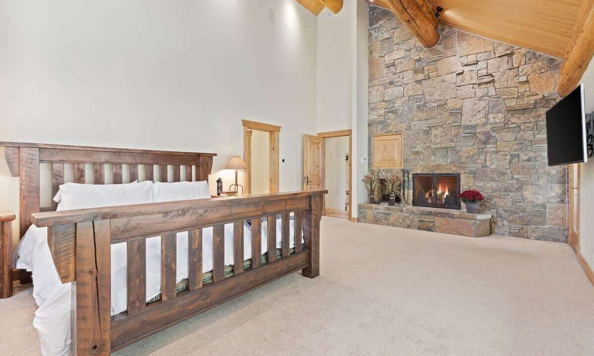 Photo of Bedroom in Granite Ridge