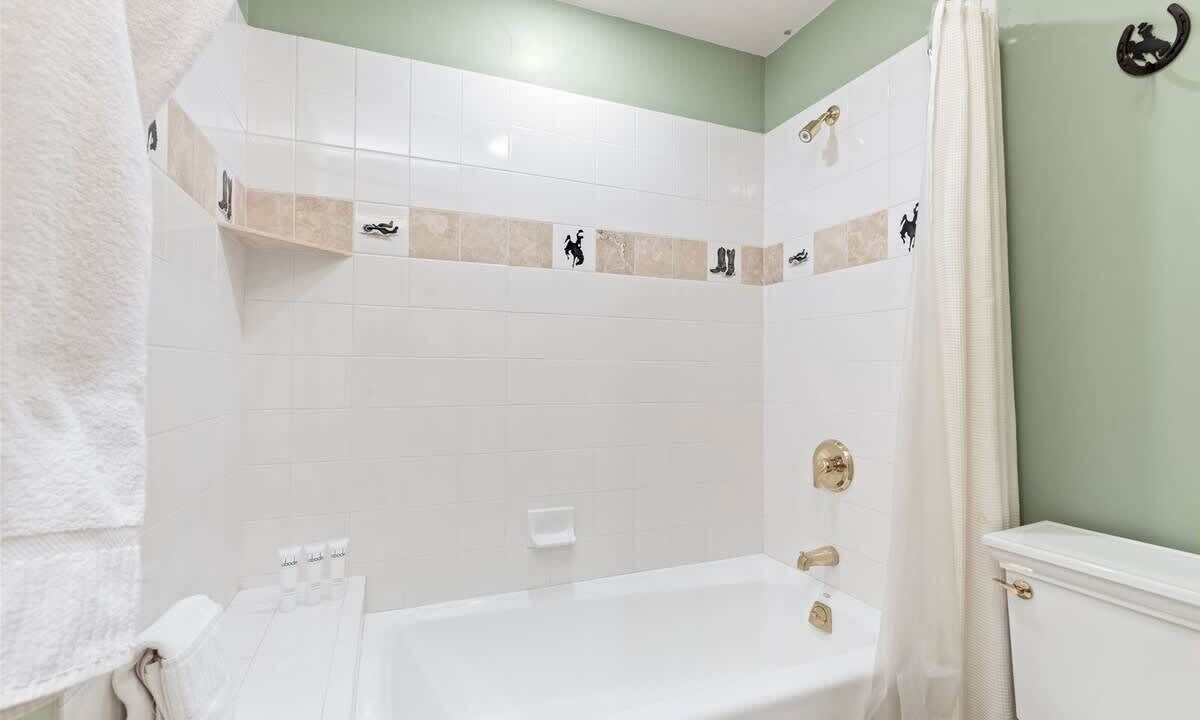 Photo of Bathroom in Granite Ridge