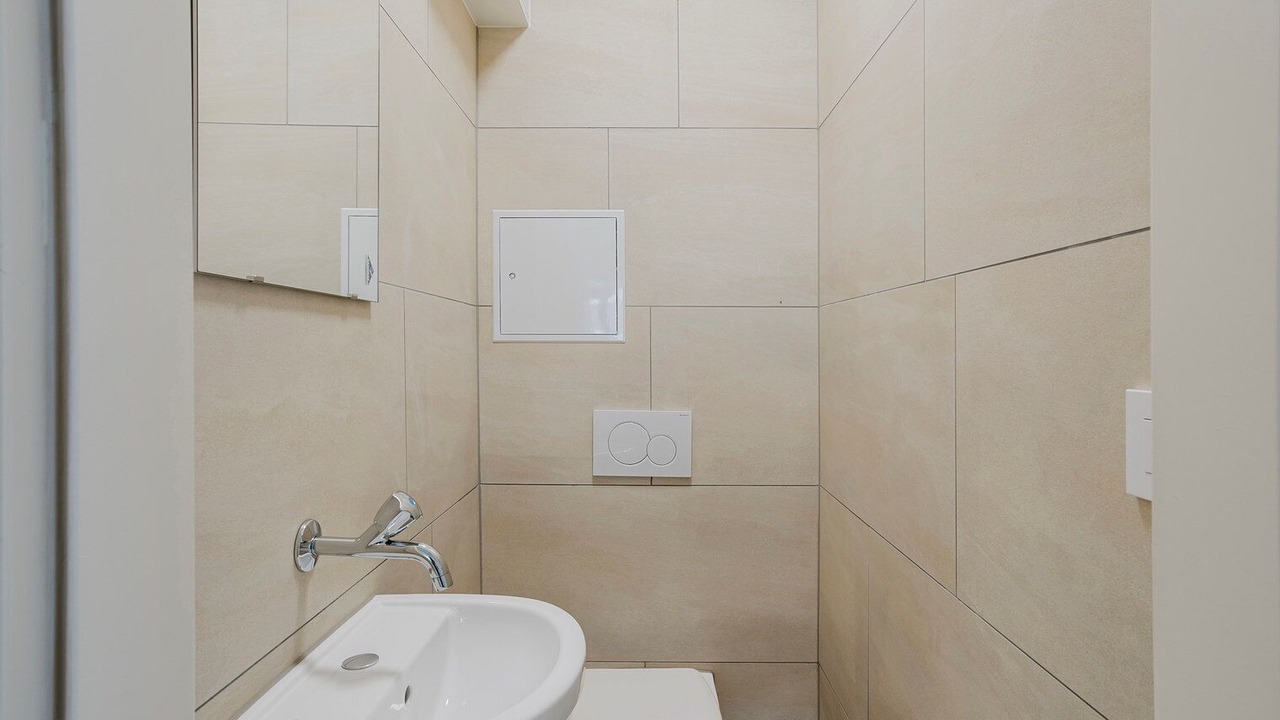 Photo of Bathroom in District 6