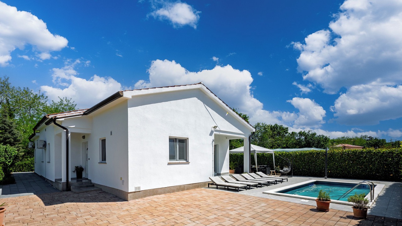 Photo of Outdoor in Nedescina
