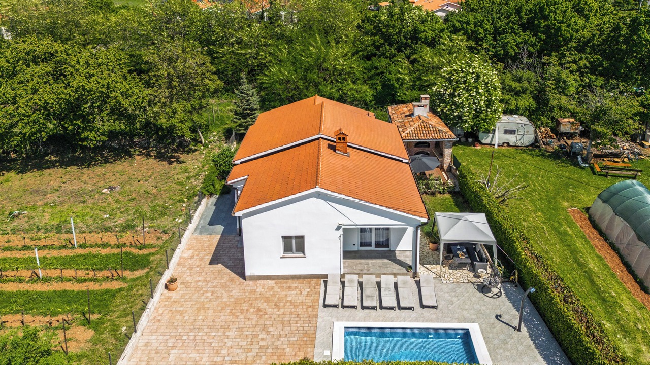 Photo of Outdoor in Nedescina