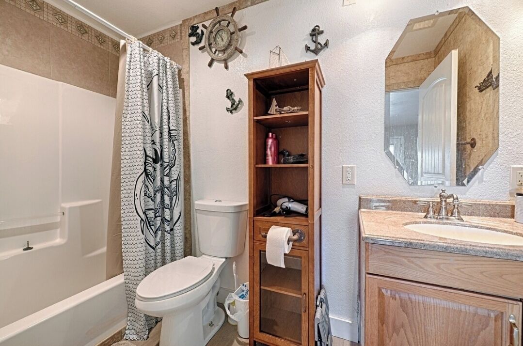 Photo of Bathroom in Quinlan