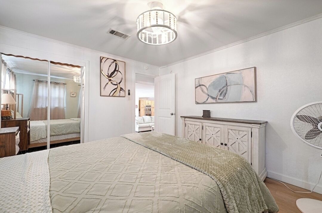 Photo of Bedroom in Quinlan