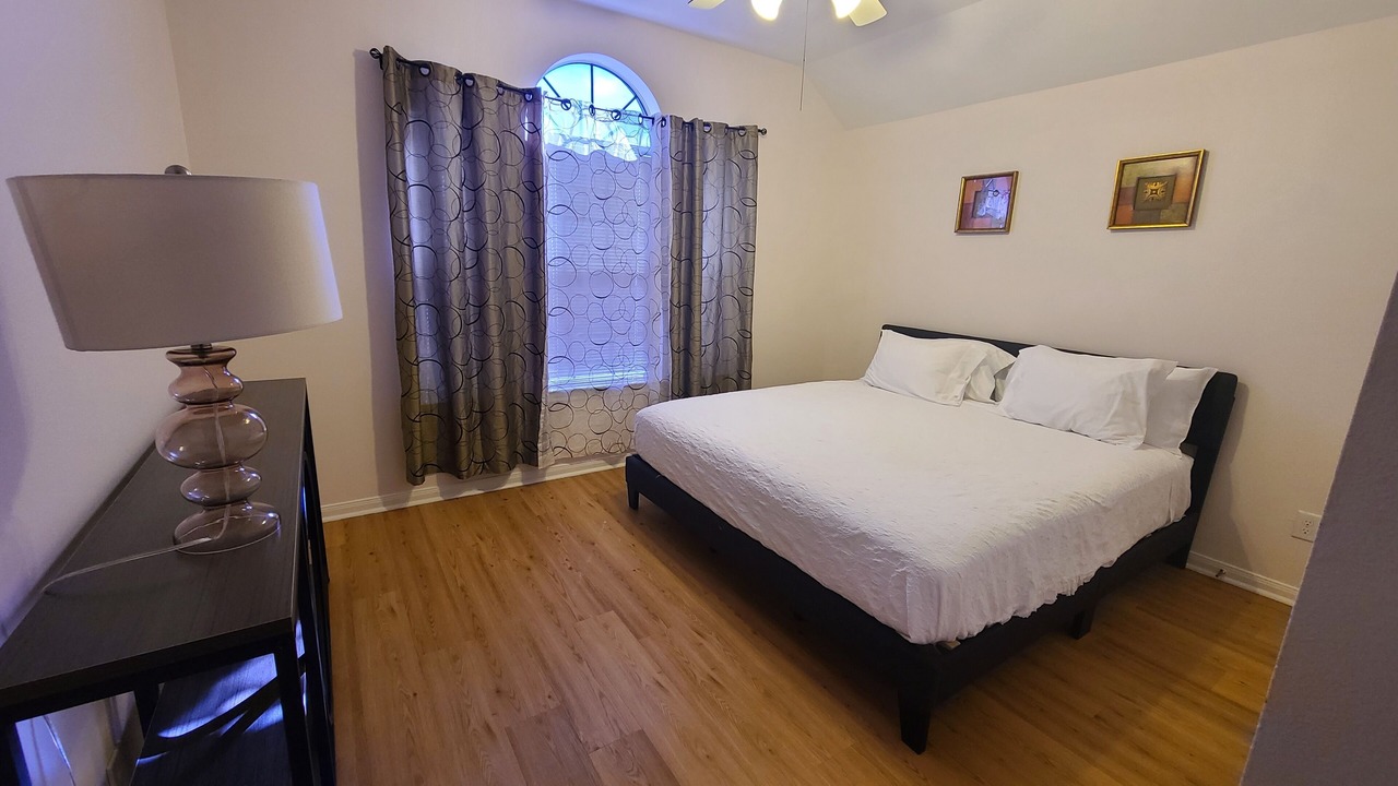 Photo of Bedroom in Barker