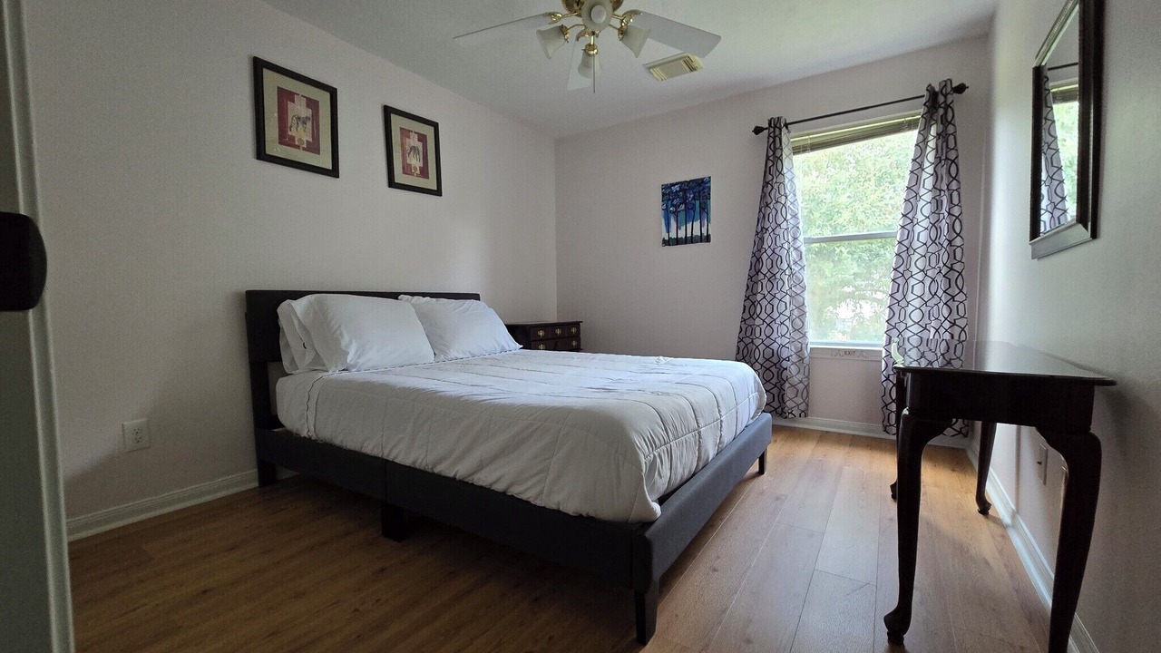 Photo of Bedroom in Barker