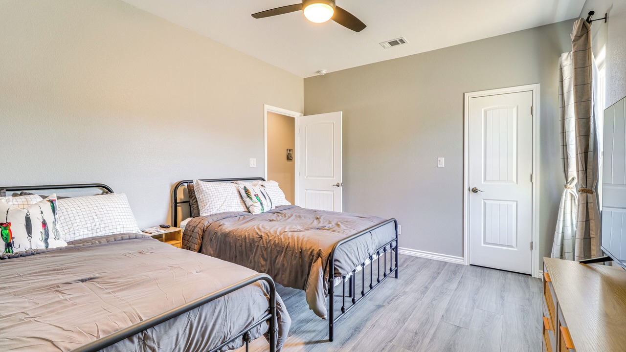 Photo of Bedroom in Buchanan Dam