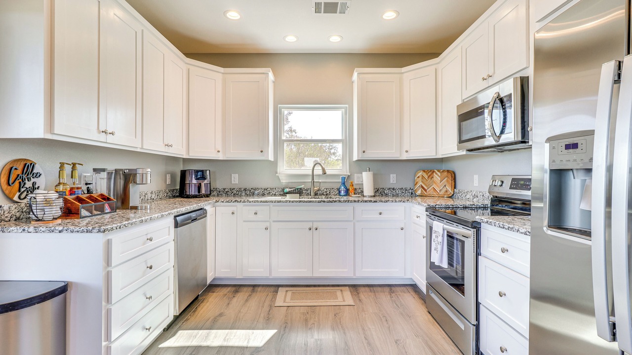 Photo of Kitchen in Buchanan Dam