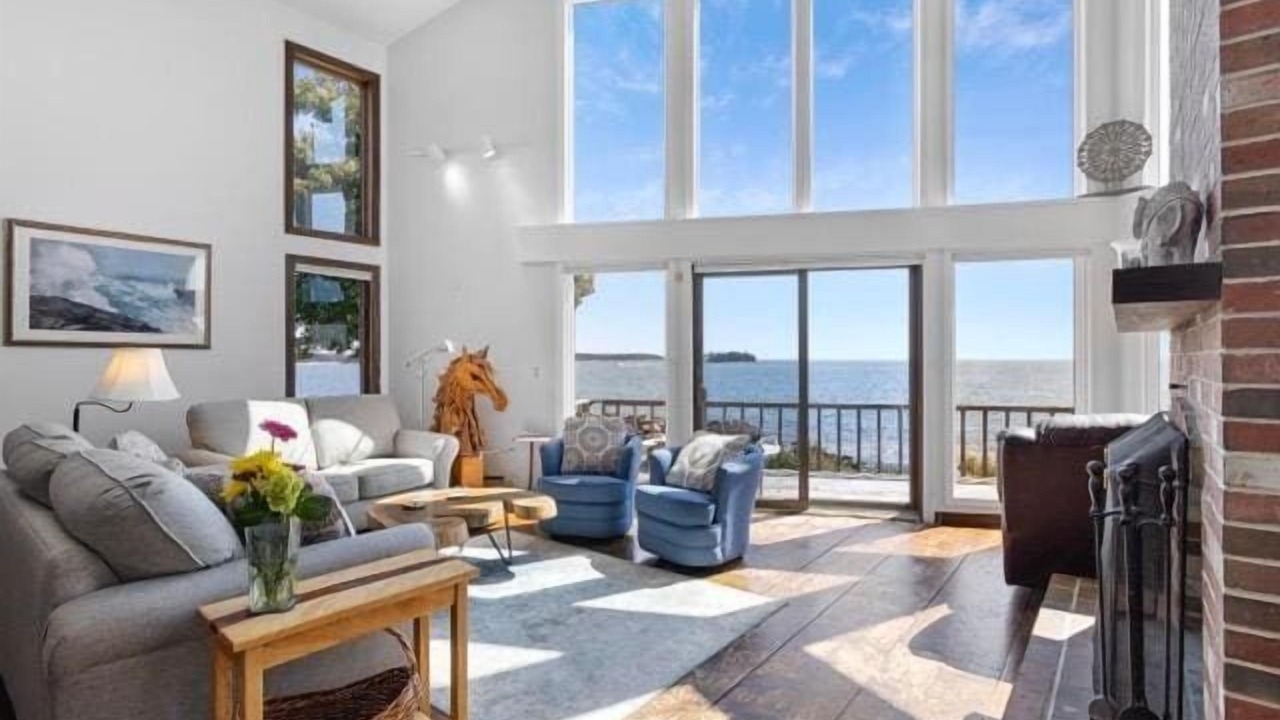 Photo of Livingroom in Tenants Harbor