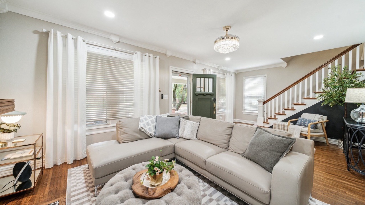 Photo of Livingroom in Downtown Tulsa