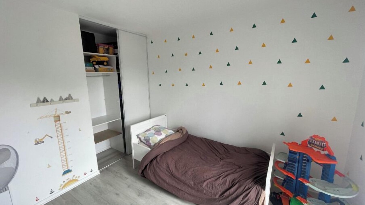 Photo of Bedroom in Saint-Denis