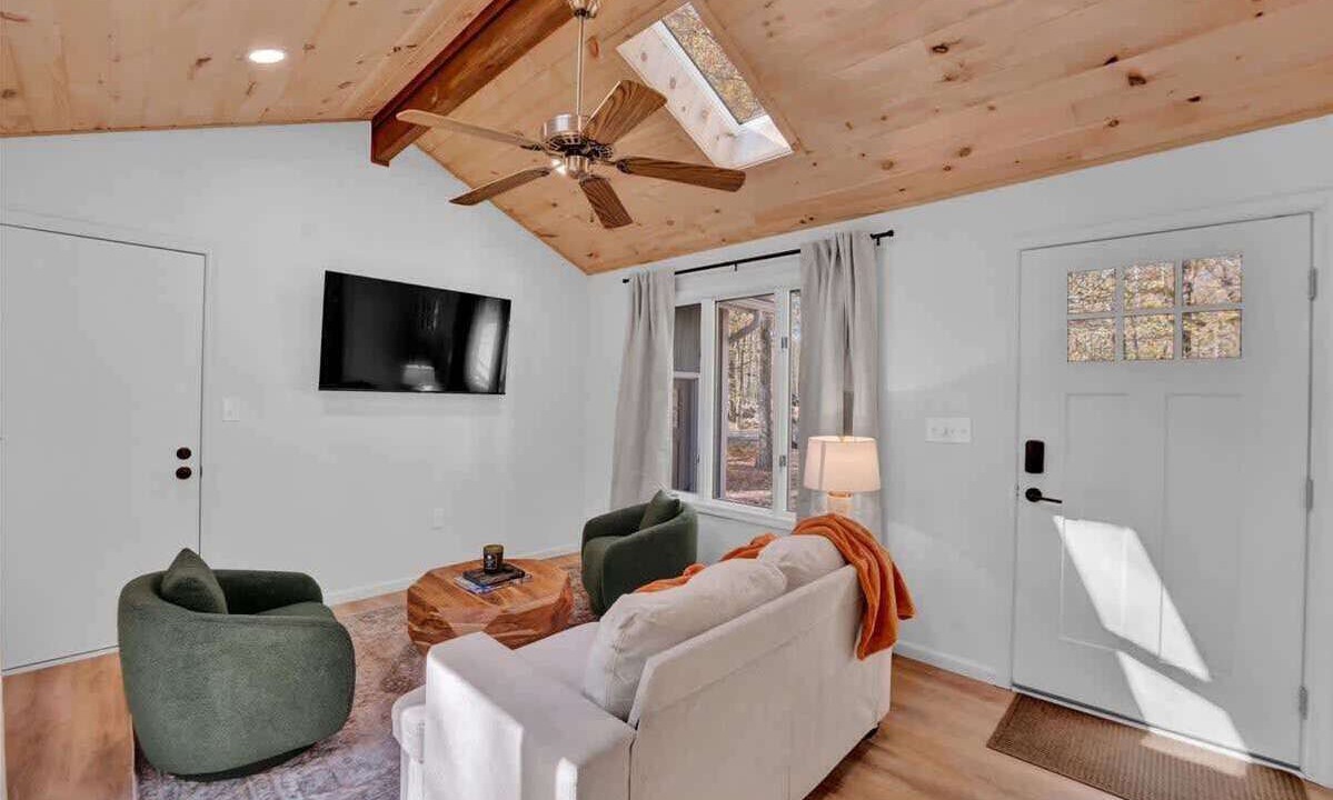 Photo of Livingroom in Gouldsboro