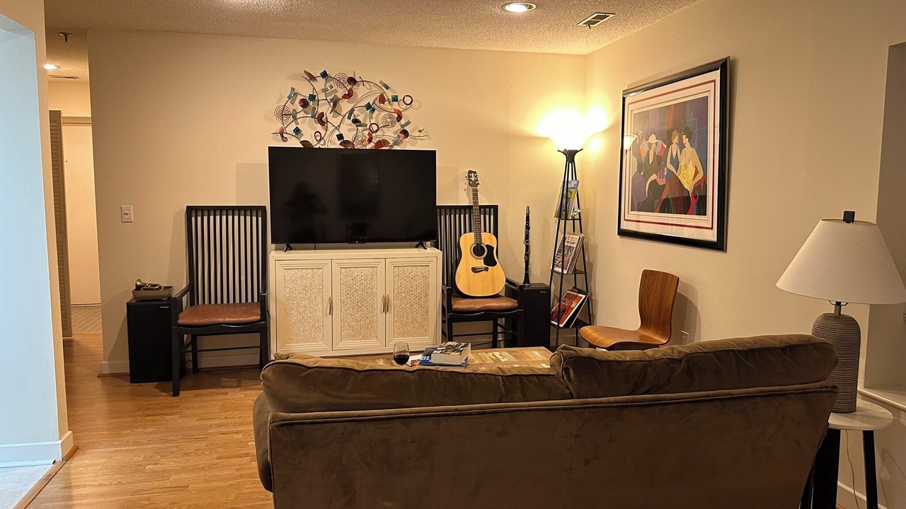 Photo of Livingroom in Winston - Salem