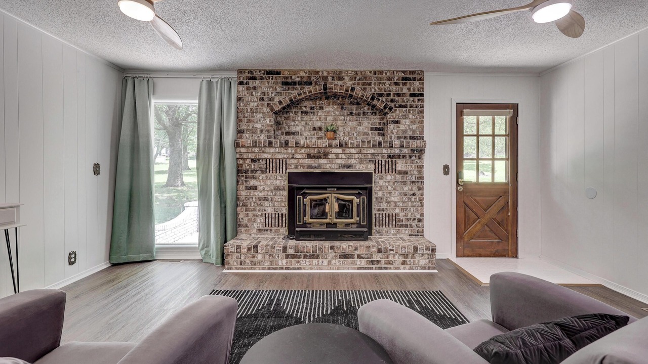 Photo of Bedroom in Leawood