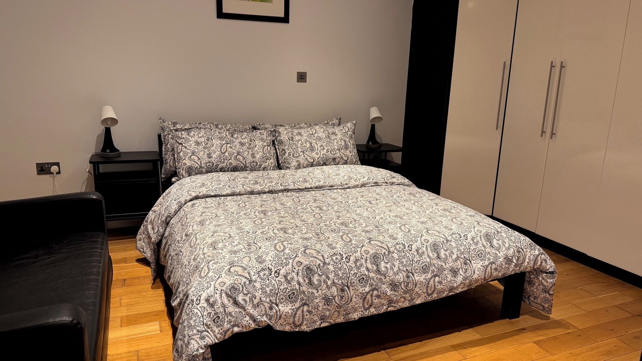 Photo of Bedroom in Hounslow Heath