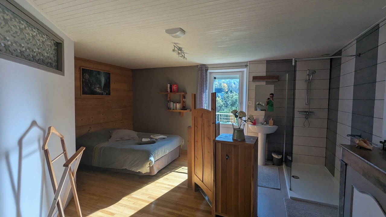 Photo of Bedroom in Marmanhac