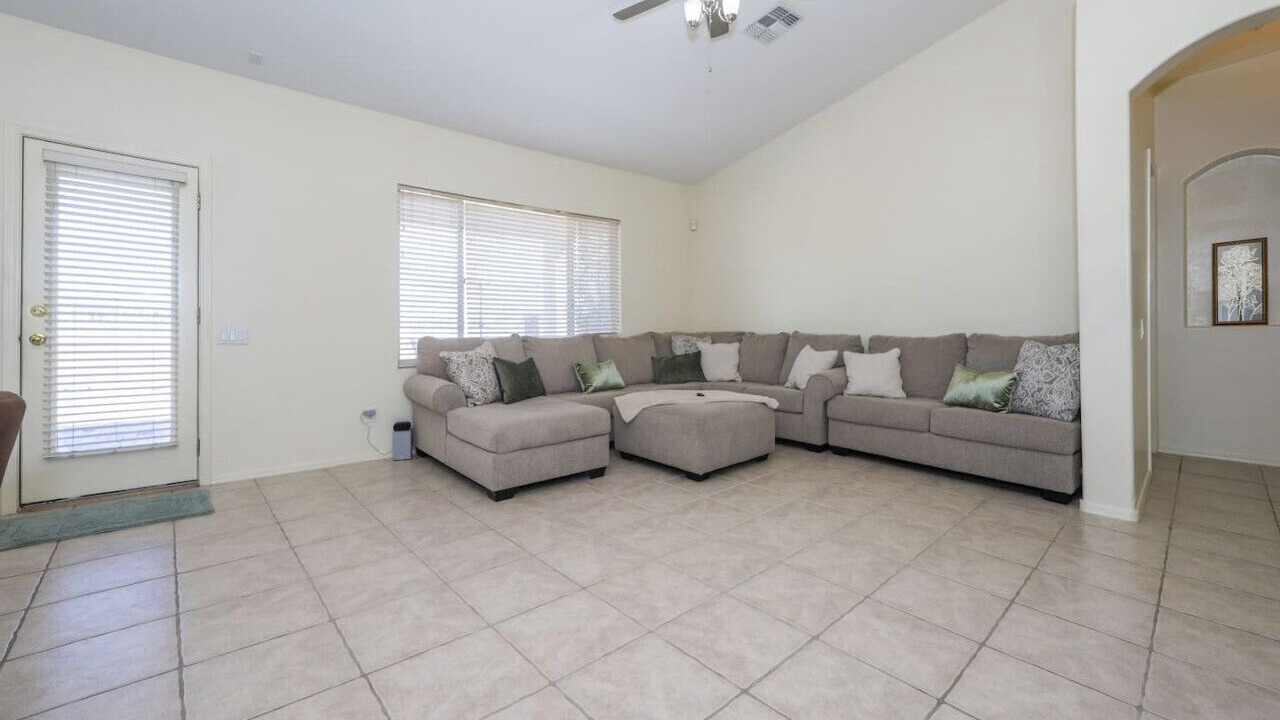 Photo of Livingroom in Cancion De La Luna