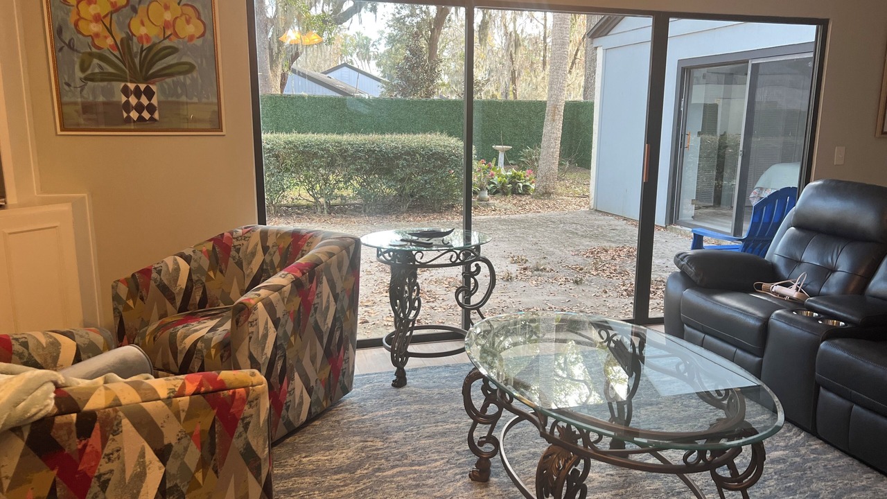 Photo of Others in Palm Valley