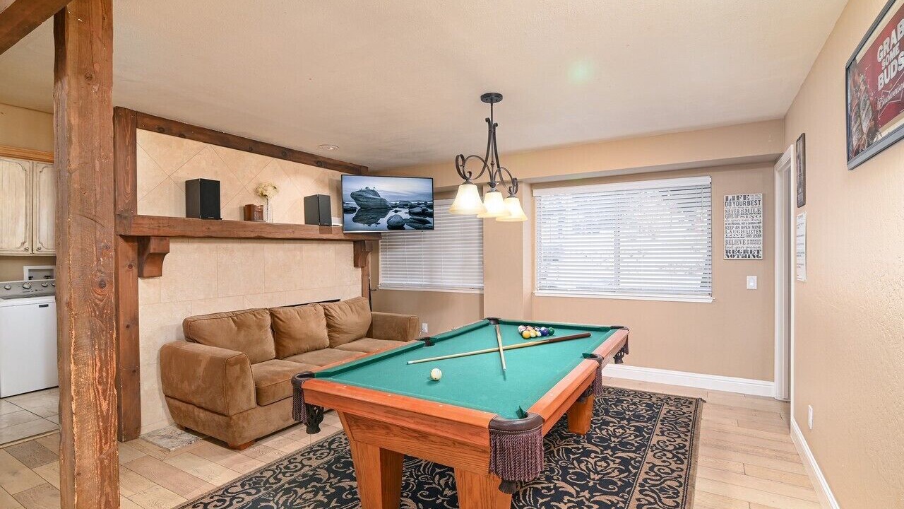 Photo of Bedroom in Round Hill Village