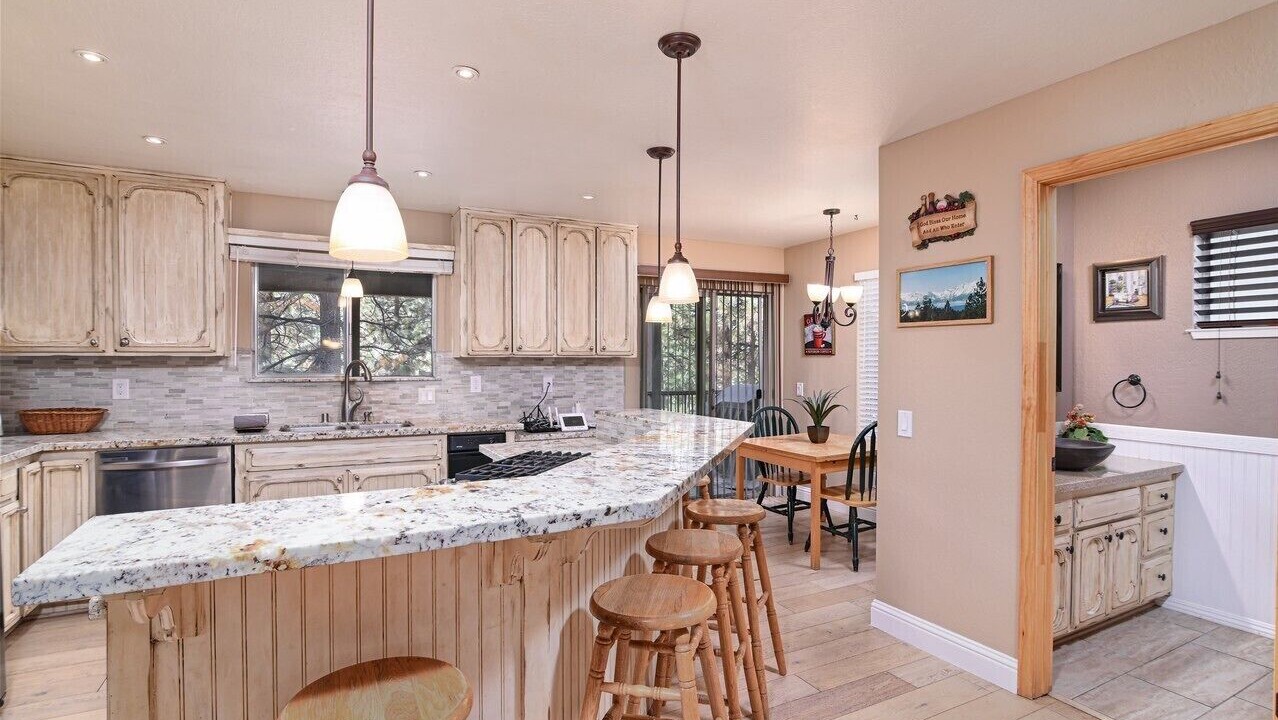 Photo of Kitchen in Round Hill Village