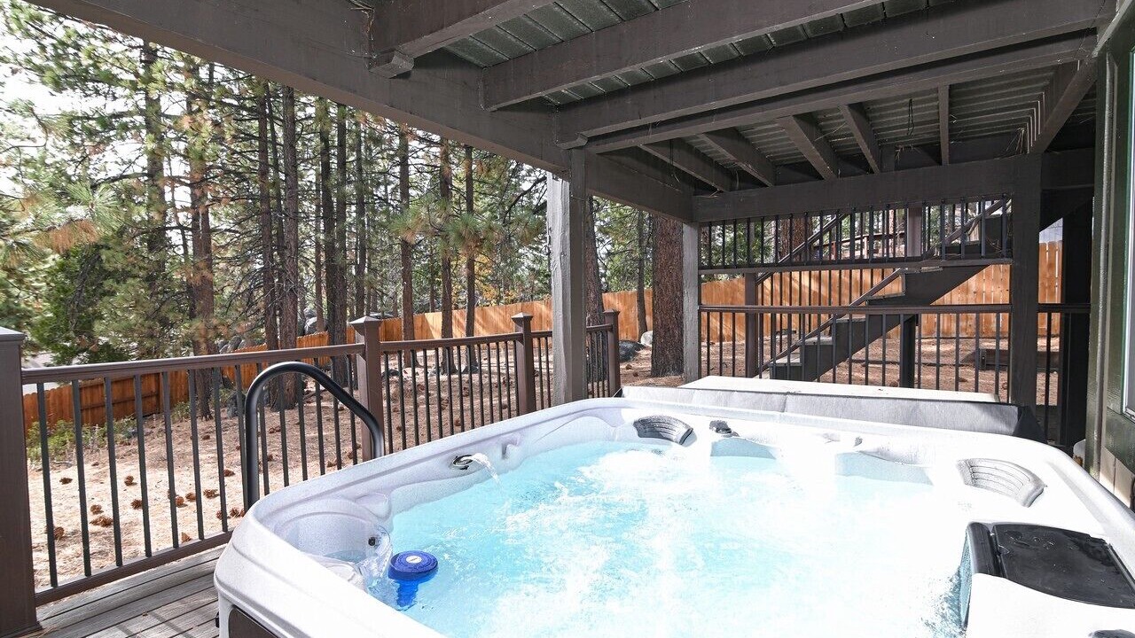 Photo of Outdoor in Round Hill Village