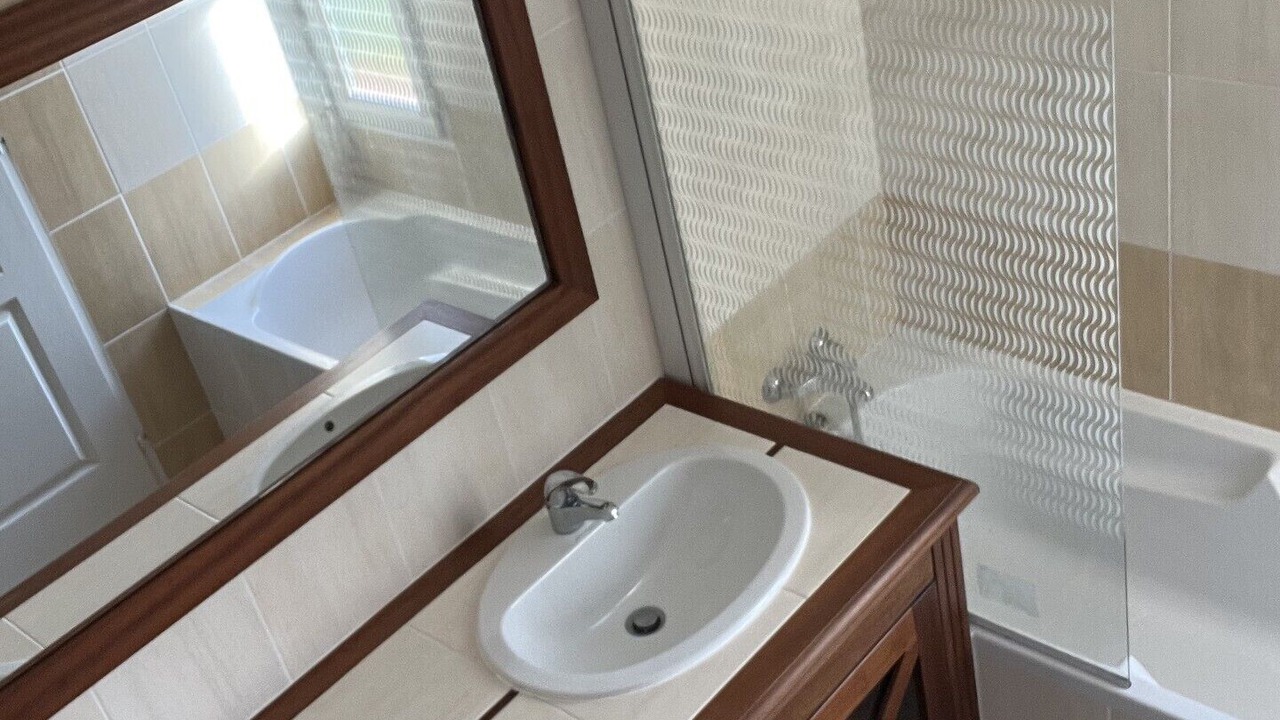 Photo of Bathroom in Saint-Reverend