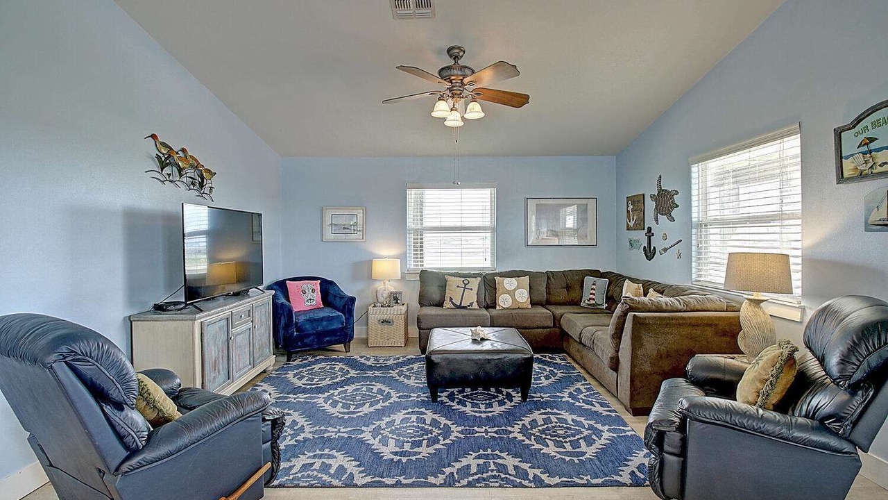 Photo of Others in Leeward Sands