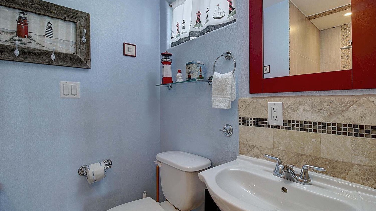 Photo of Bathroom in Leeward Sands