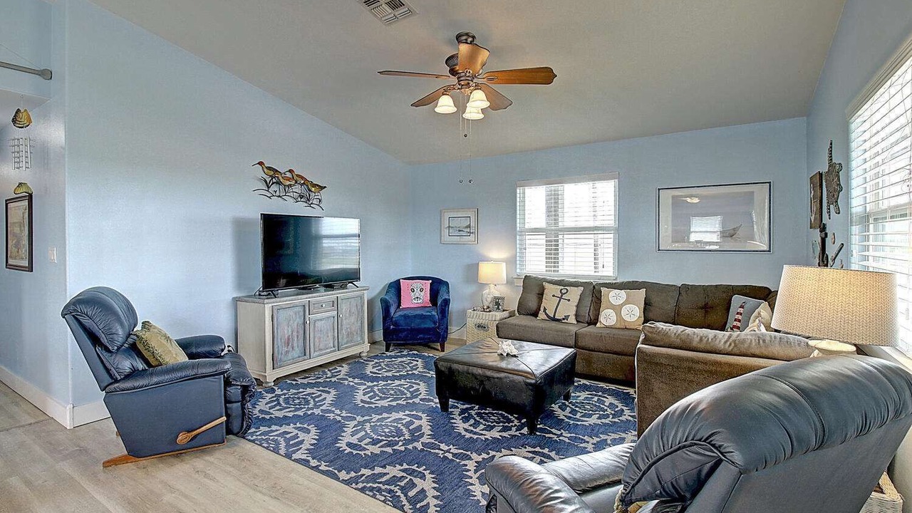 Photo of Others in Leeward Sands