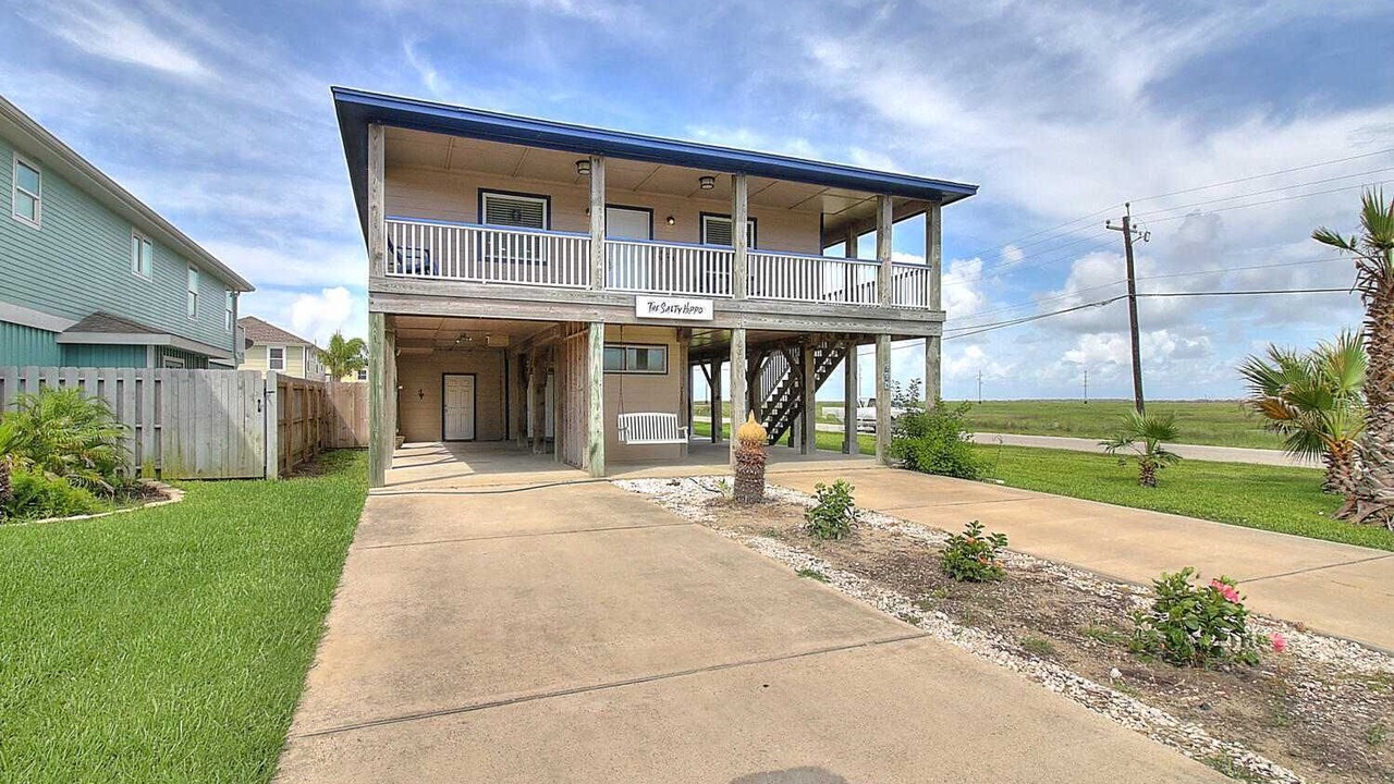 Photo of Others in Leeward Sands