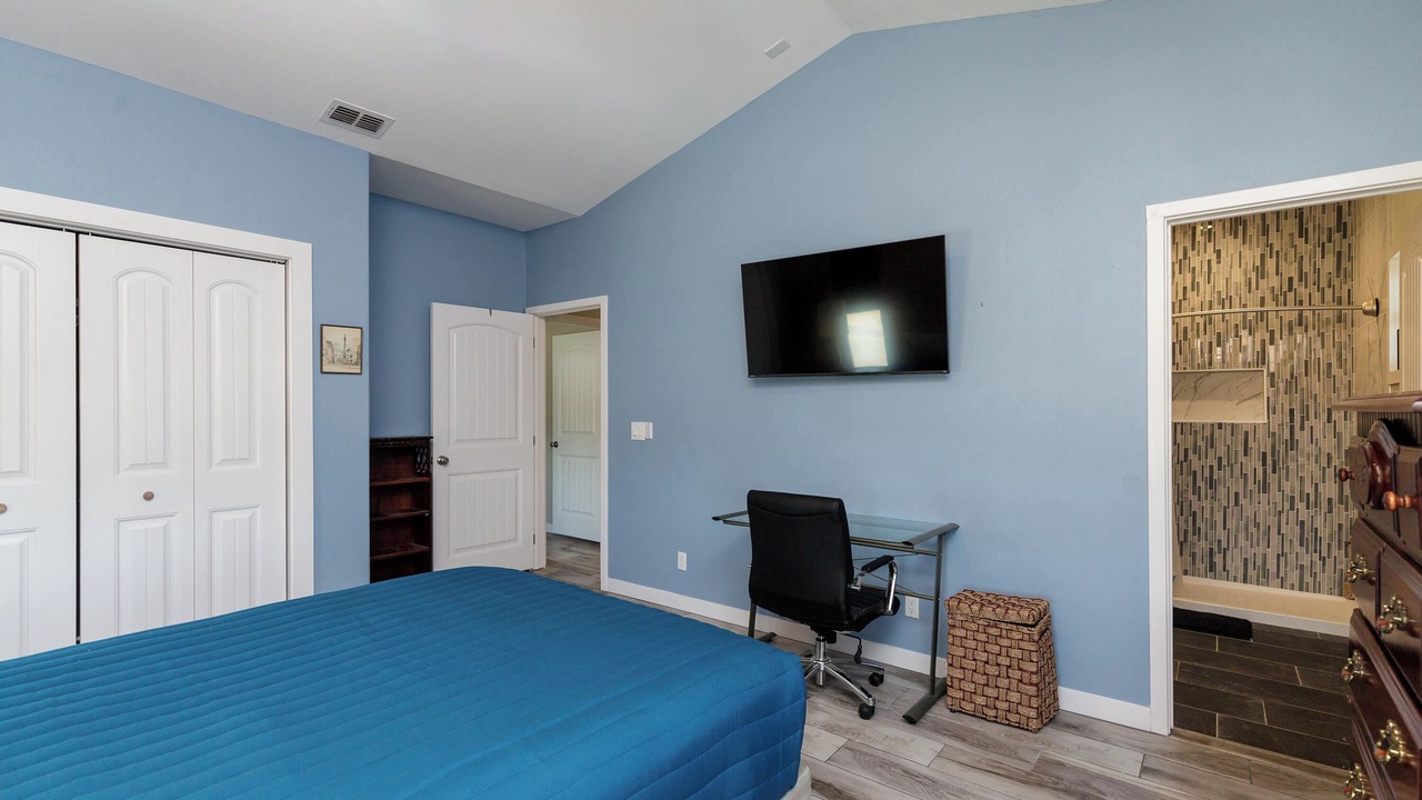 Photo of Bathroom in Leeward Sands