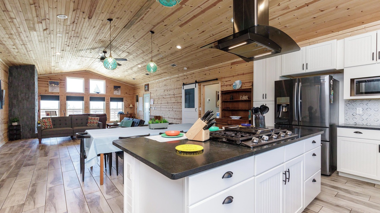 Photo of Others in Leeward Sands