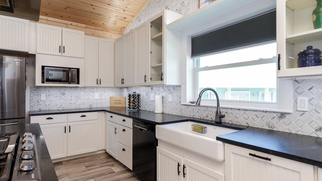 Photo of Others in Leeward Sands