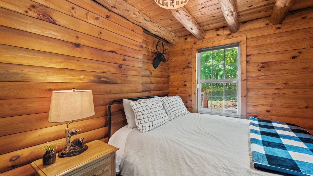 Photo of Bedroom in Monroe