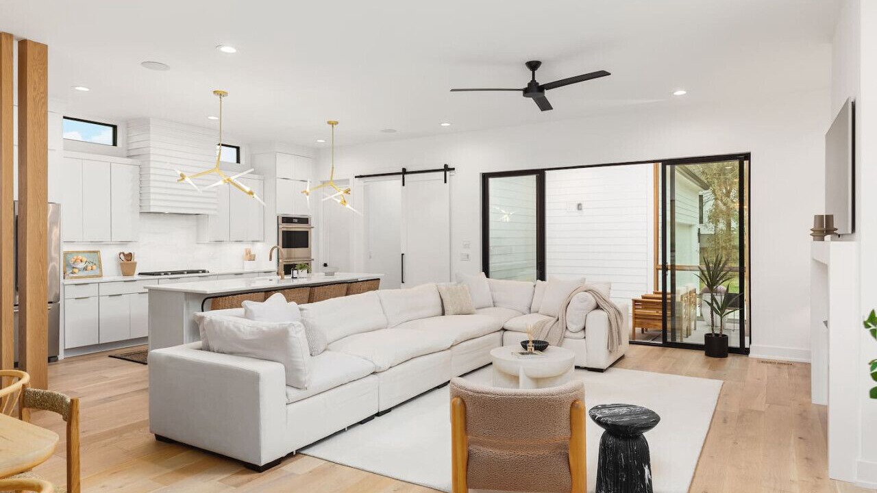 Photo of Livingroom in Green Hills