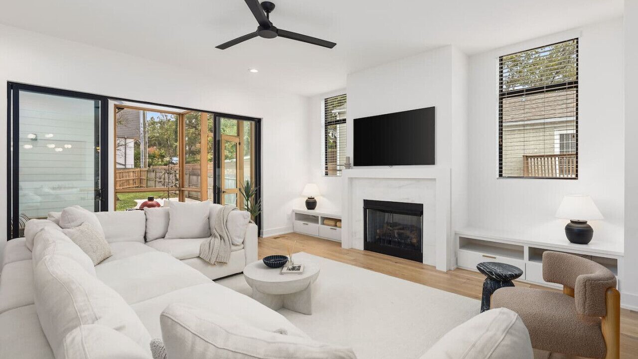 Photo of Livingroom in Green Hills