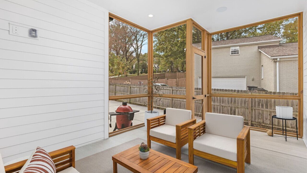 Photo of Outdoor in Green Hills