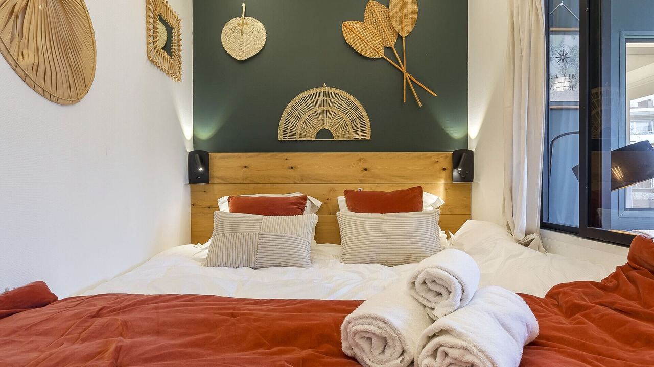 Photo of Others in 2nd Arrondissement