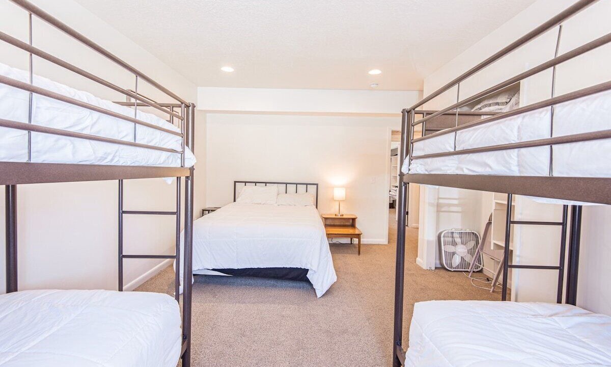Photo of Bedroom in Laketown