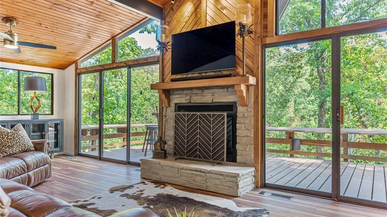Photo of Livingroom in Innsbrook