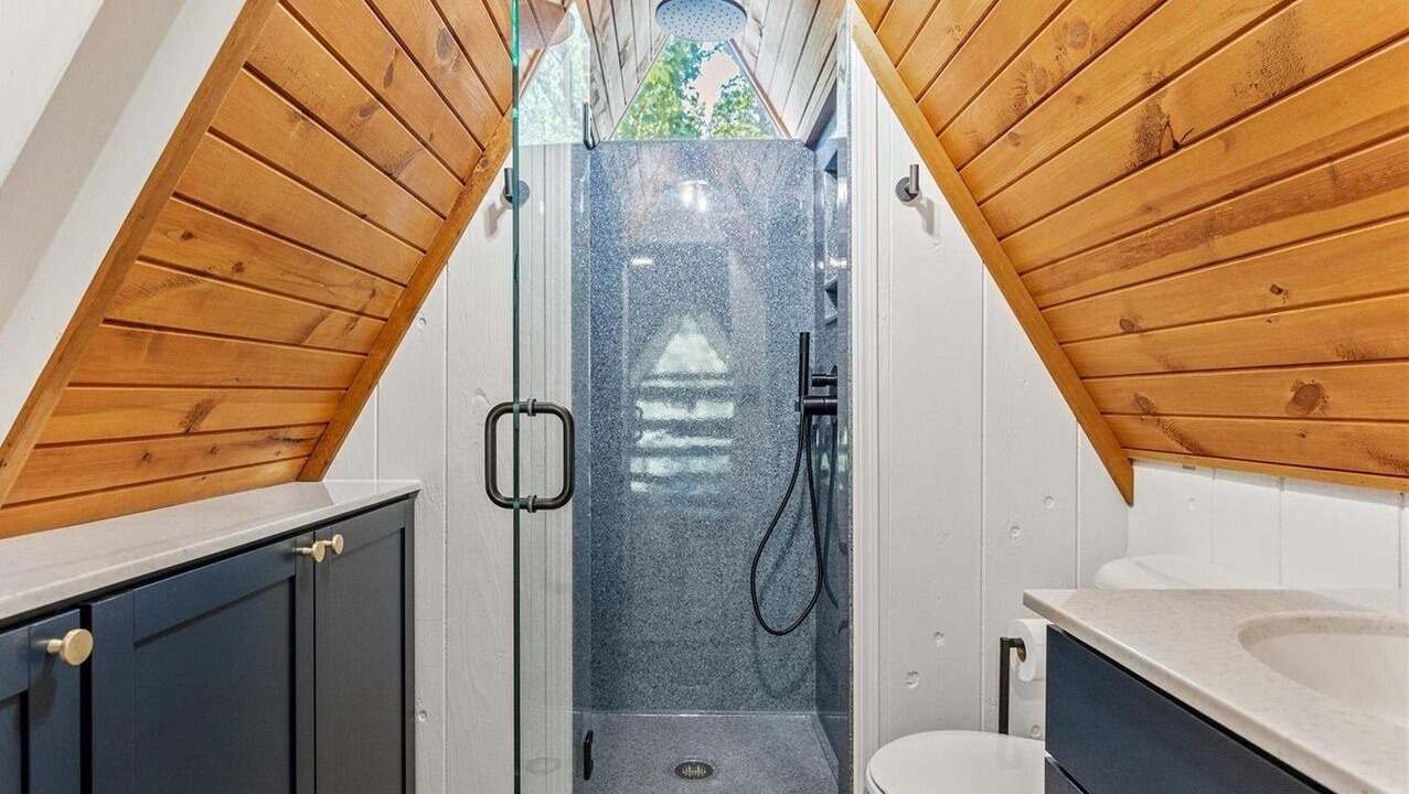 Photo of Bathroom in Innsbrook