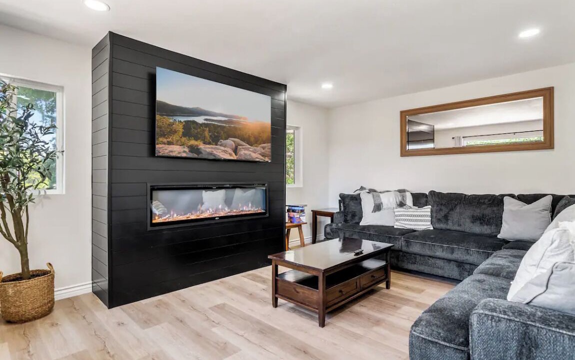 Photo of Livingroom in Cedar Glen