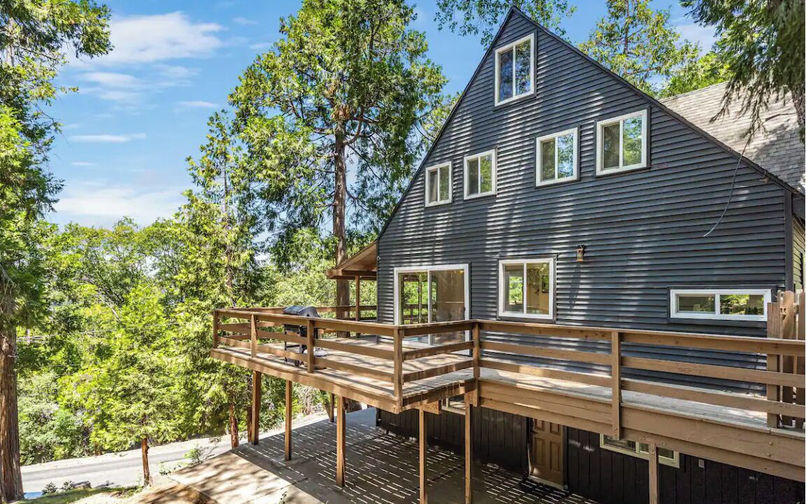 Photo of Patio Balcony in Cedar Glen