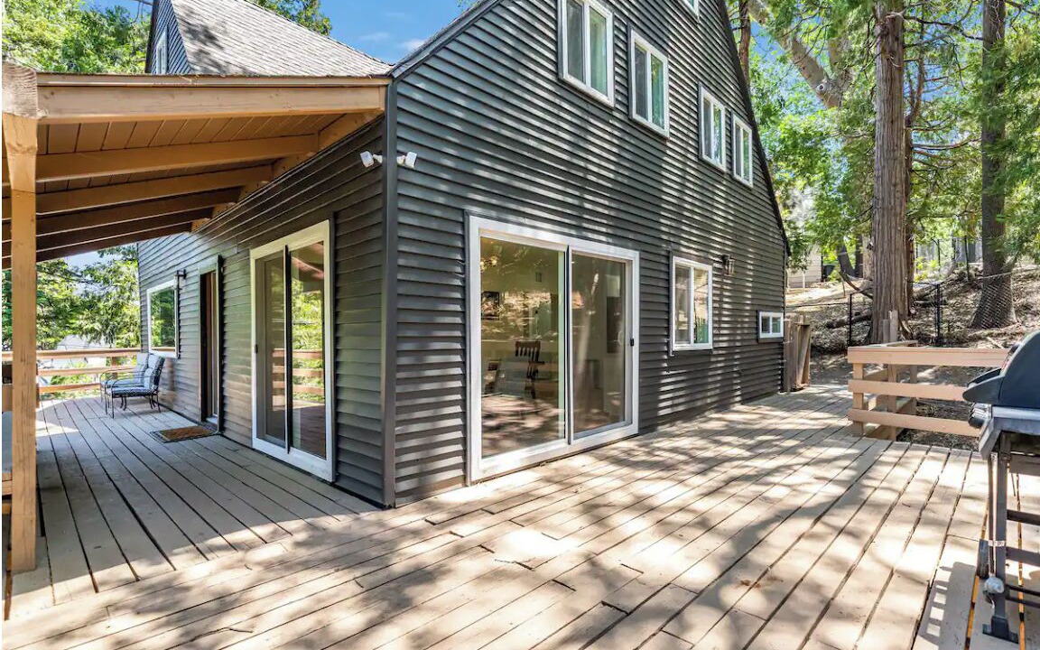 Photo of Patio Balcony in Cedar Glen
