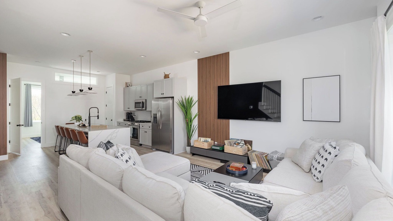 Photo of Livingroom in Katie Hill Neighborhood