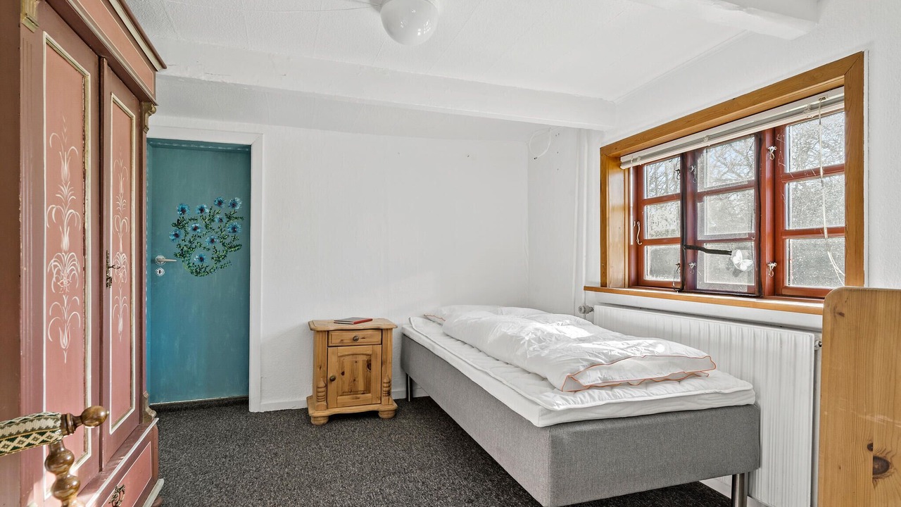 Photo of Others in Tim