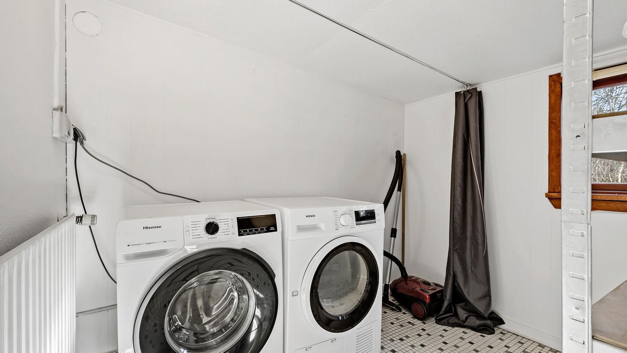 Photo of Others in Tim