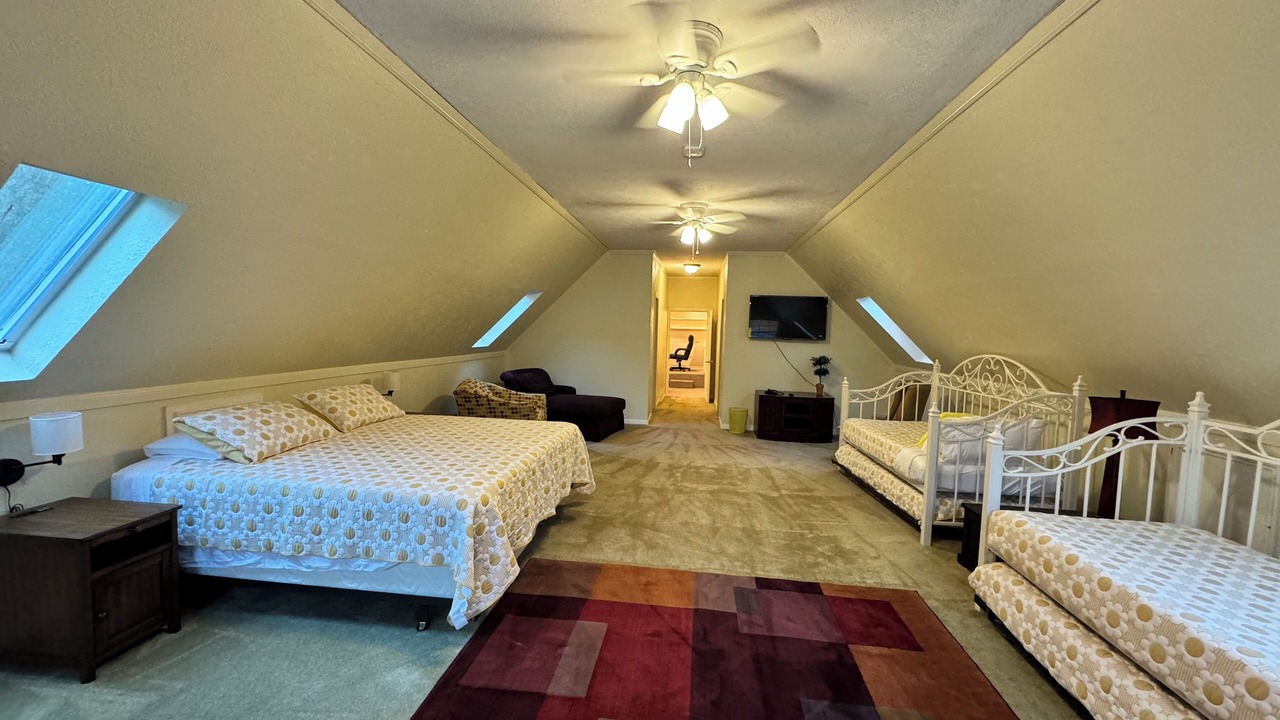 Photo of Bedroom in West Livingston