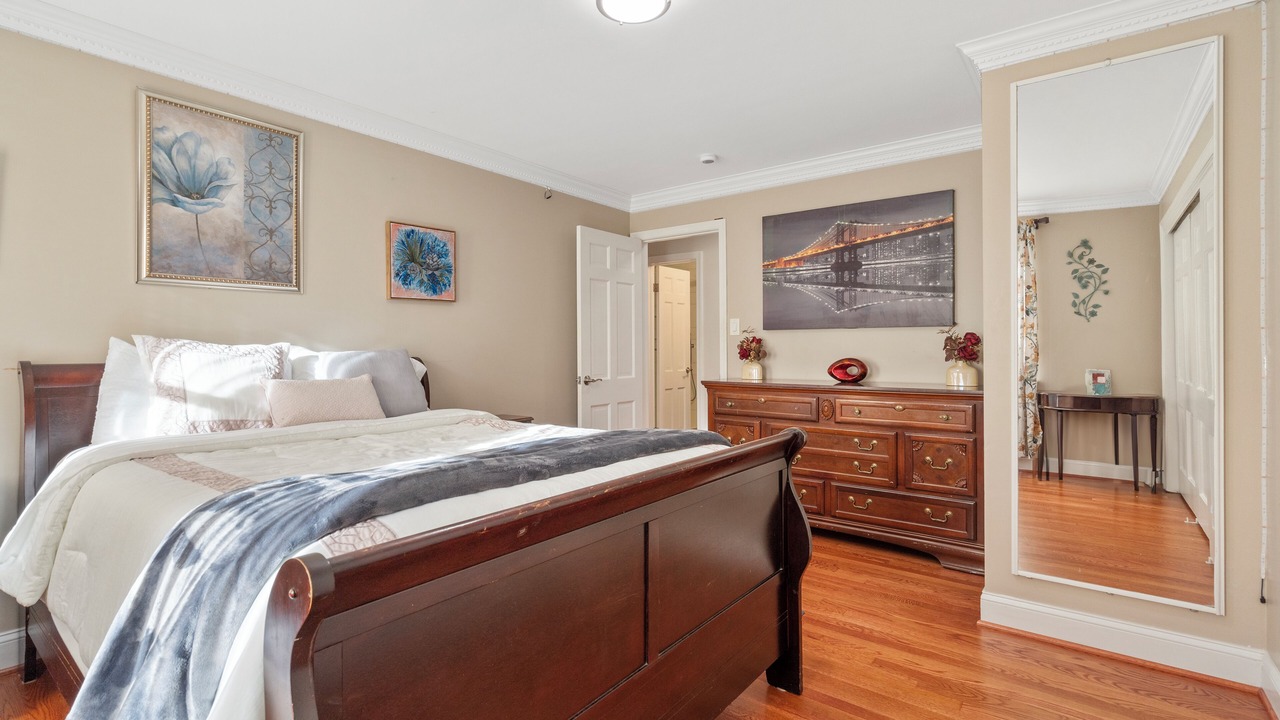 Photo of Bedroom in Oxon Hill