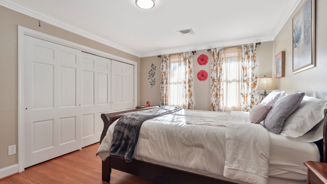 Photo of Bedroom in Oxon Hill